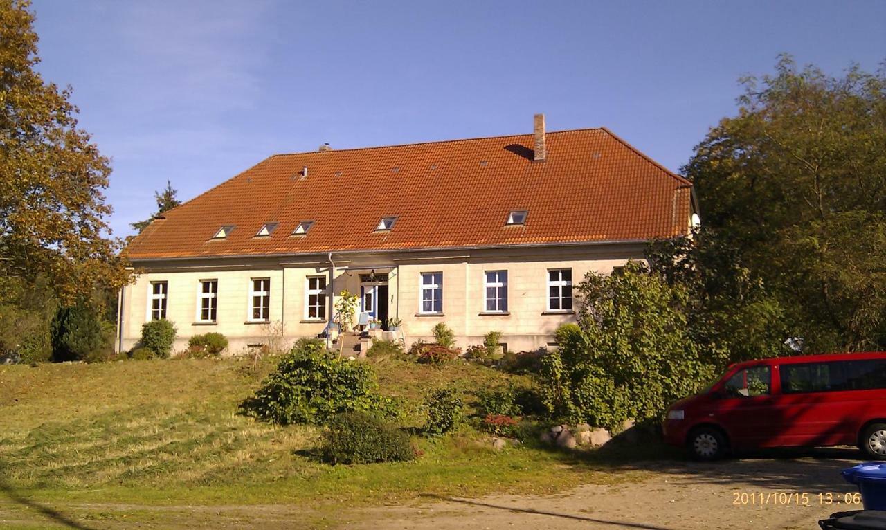 Gutshaus Alt-Jargenow Apartment Alt Jargenow Exterior photo