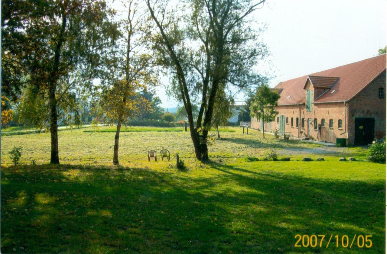 Gutshaus Alt-Jargenow Apartment Alt Jargenow Exterior photo